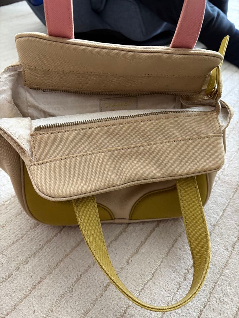 CHANEL マシュマロトートバッグ