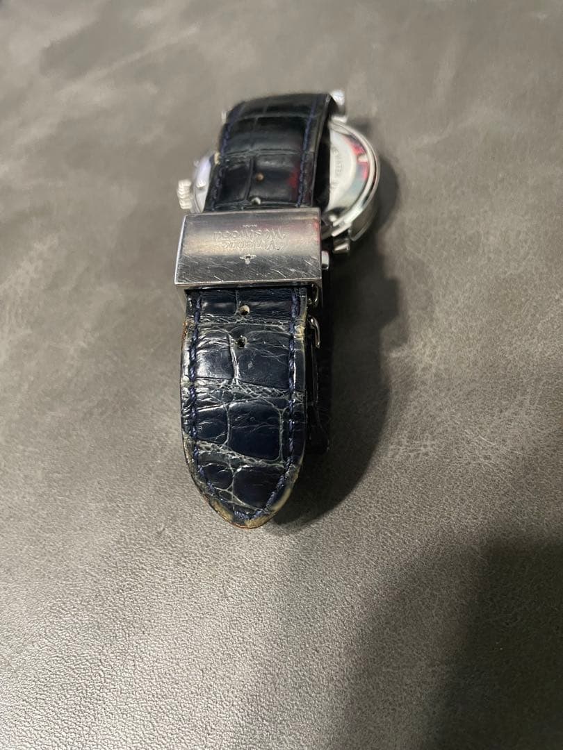 Vivienn Westwood 時計　kiss me twice