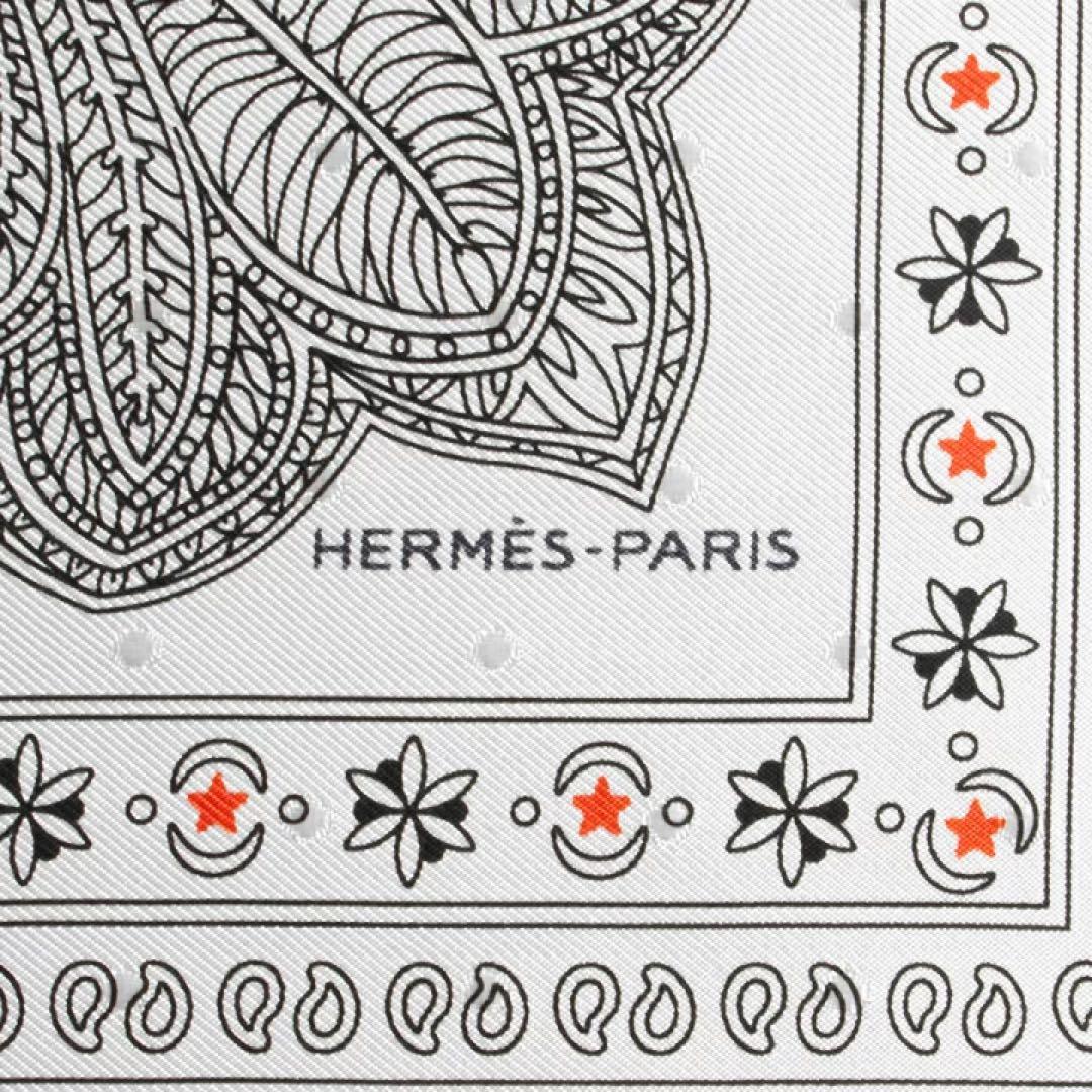 HERMES 花柄 シルクスカーフ