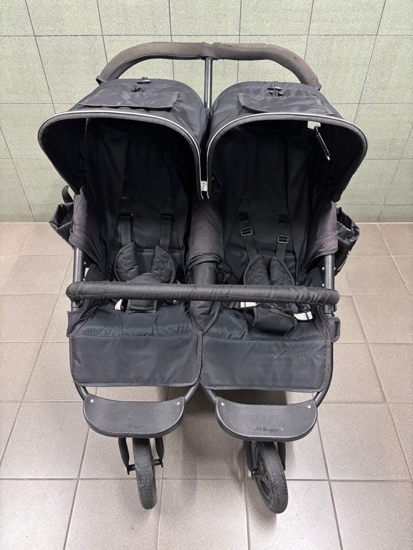 【美品】エアバギー　ココダブル　双子　2人乗り　ブラック airbuggy