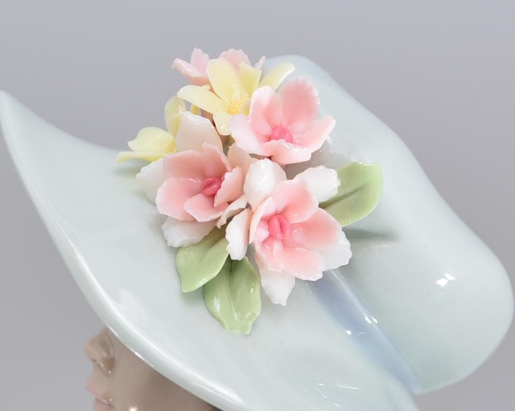 白昼夢　＃6400　★リヤドロ　スペイン　ポーセリン　ヴィンテージ　欠けあり