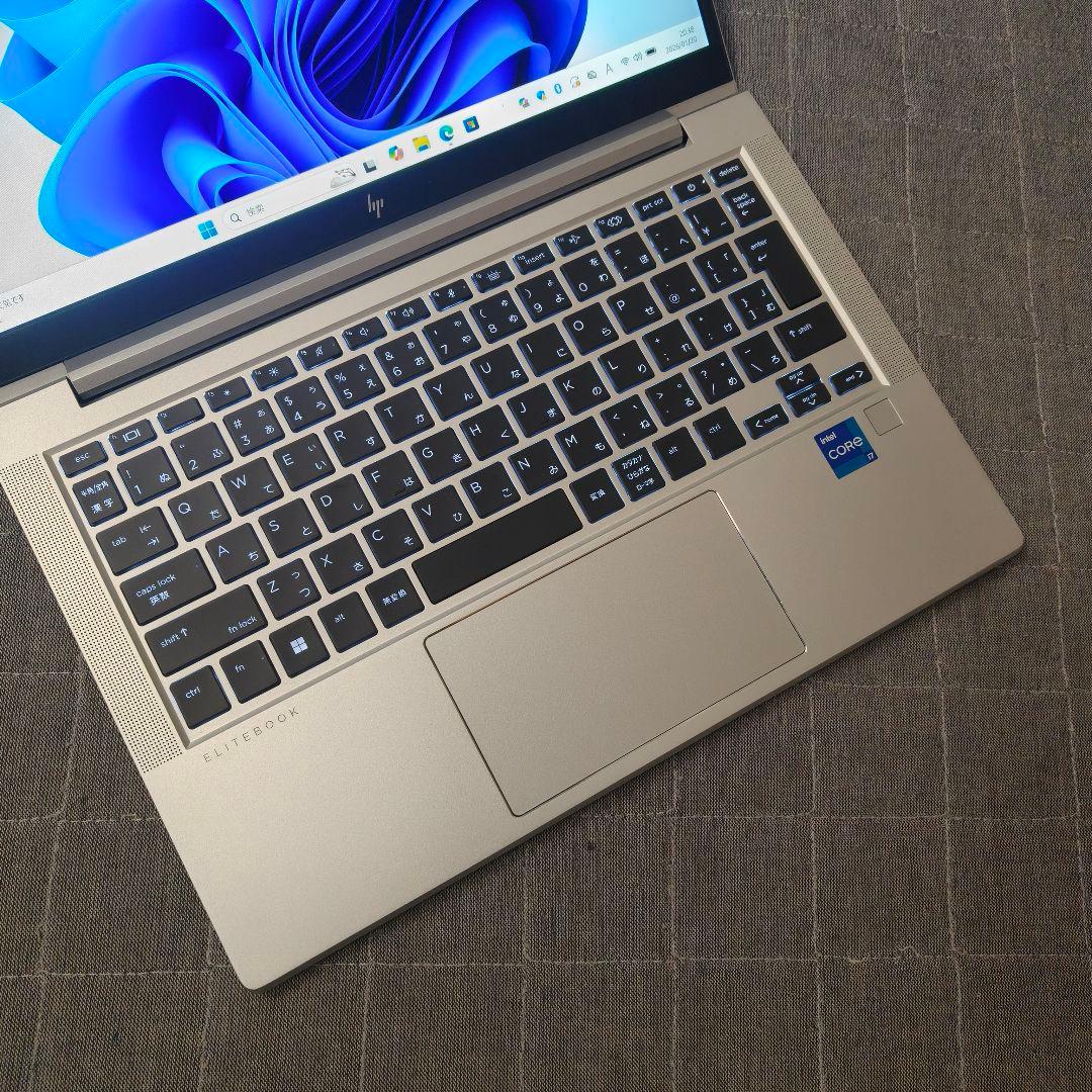 2023年7月 日本製 美品 HP 爆速 13世代i7 32GB 新品512GB