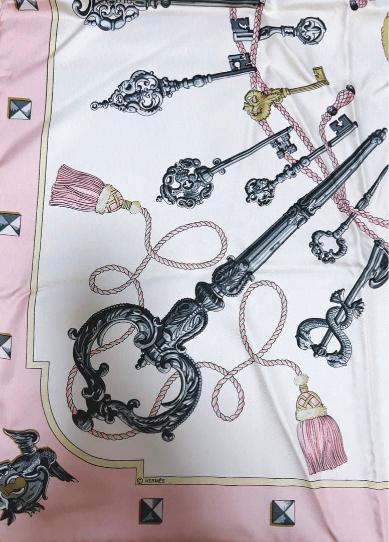 エルメス　HERMES LES CLES 鍵柄　カレ90 スカーフ