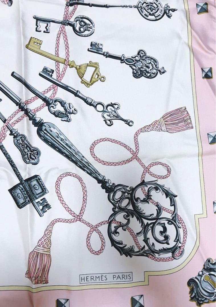 エルメス　HERMES LES CLES 鍵柄　カレ90 スカーフ