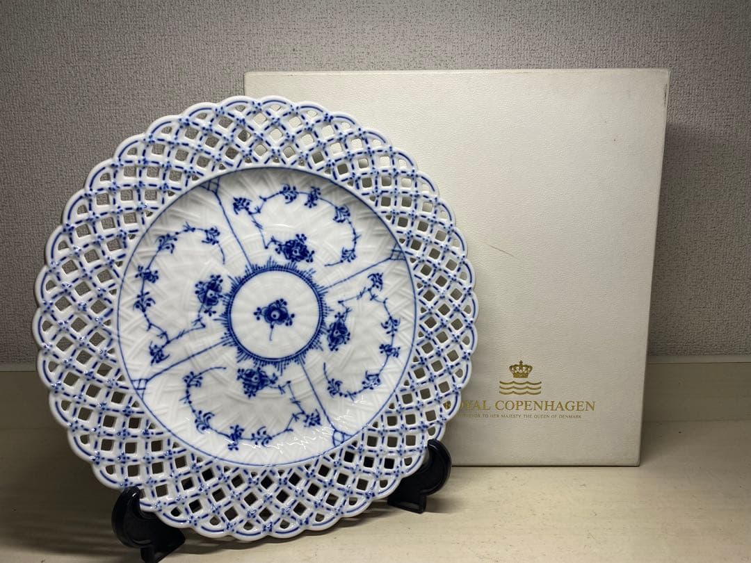 ロイヤルコペンハーゲン ブルーフルーテッド フルレース プレート