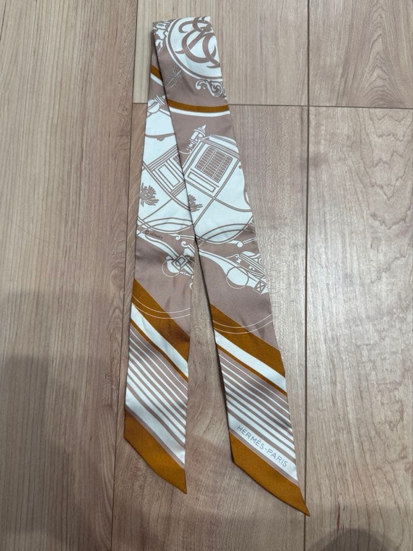 エルメス　HERMES ツイリー　エクスリブリス　ベージュ