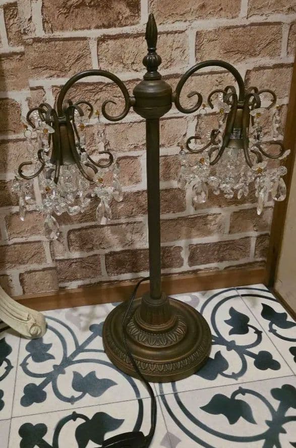 シャンデリアテーブルランプ