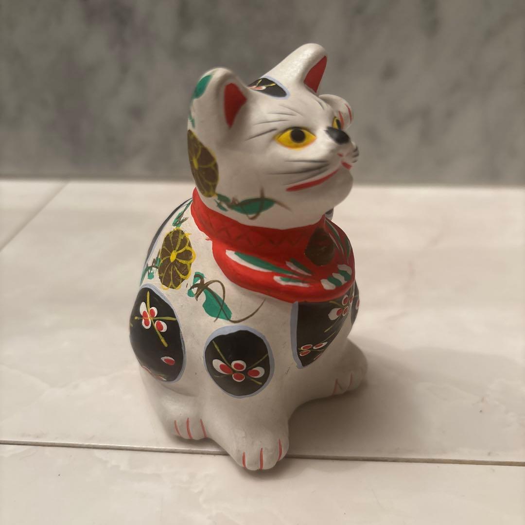 ヴィンテージ仙台堤人形　品格のあるお顔と色鮮やかな色彩が芸術的な招く招き猫