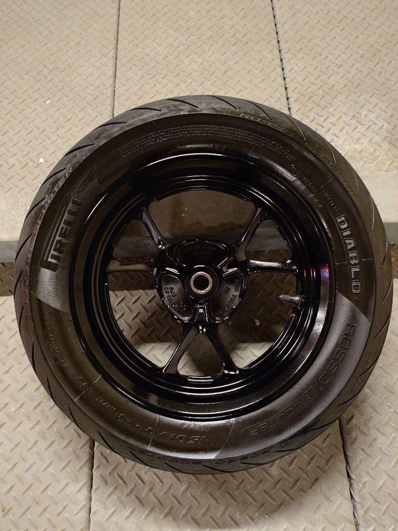 グリファス13インチ極太タイヤ BFV-F5338-00-P0キャストホイール