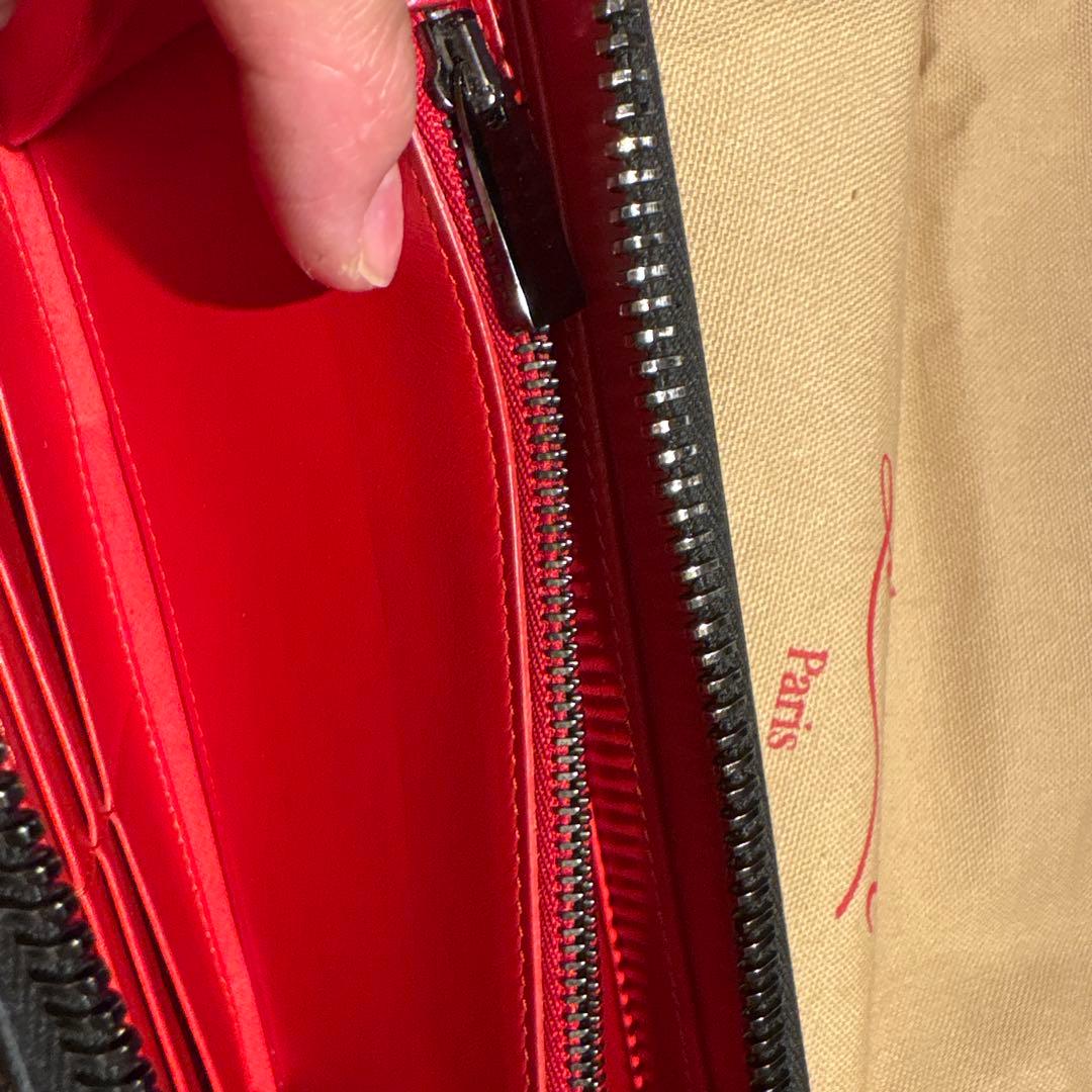 Christian Louboutin 長財布 黒