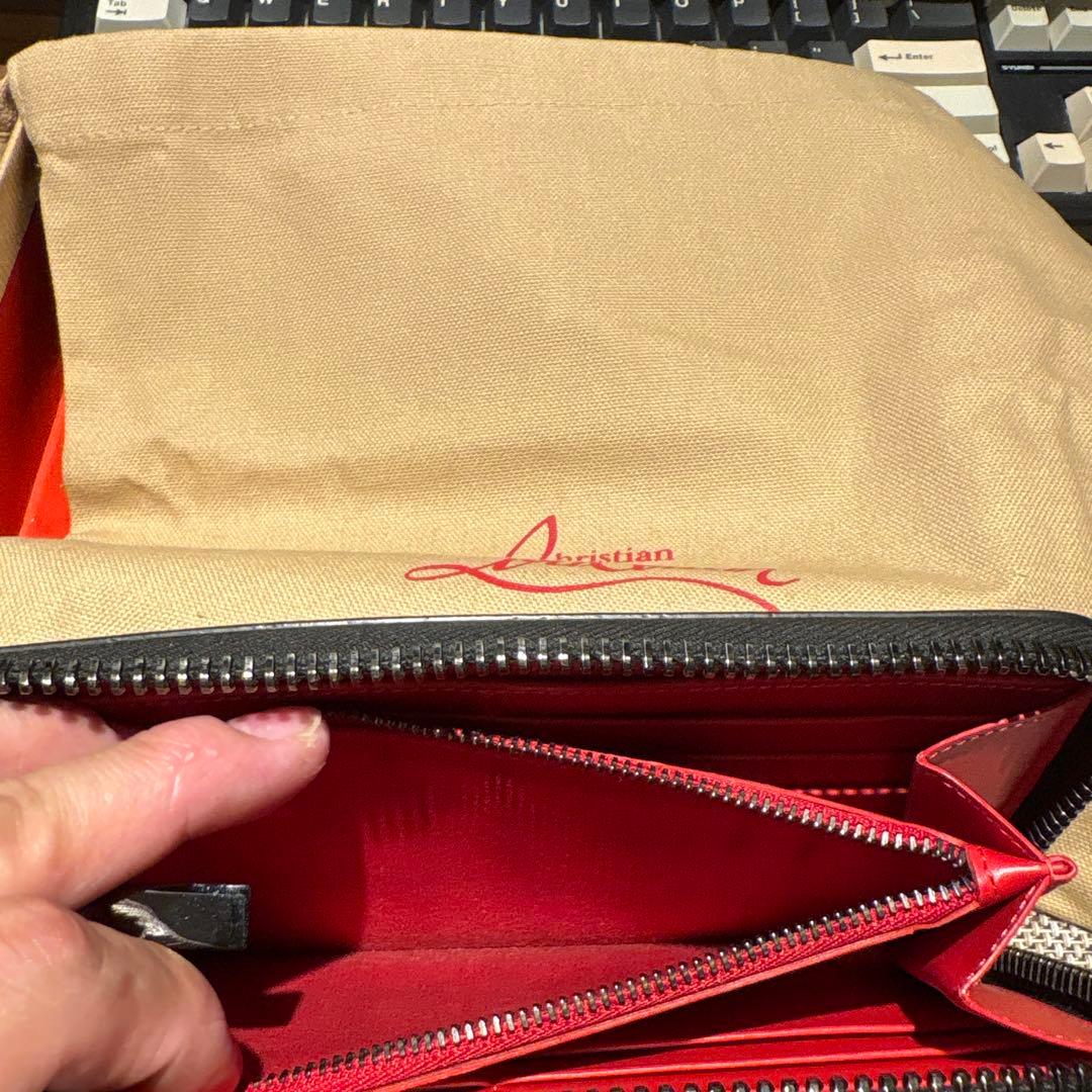 Christian Louboutin 長財布 黒