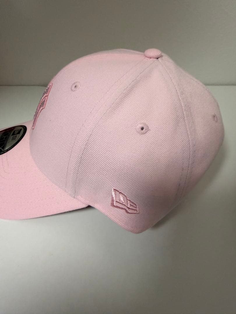 newera ニューエラキャップ　ラインストーン ニューヨークヤンキース　ピンク