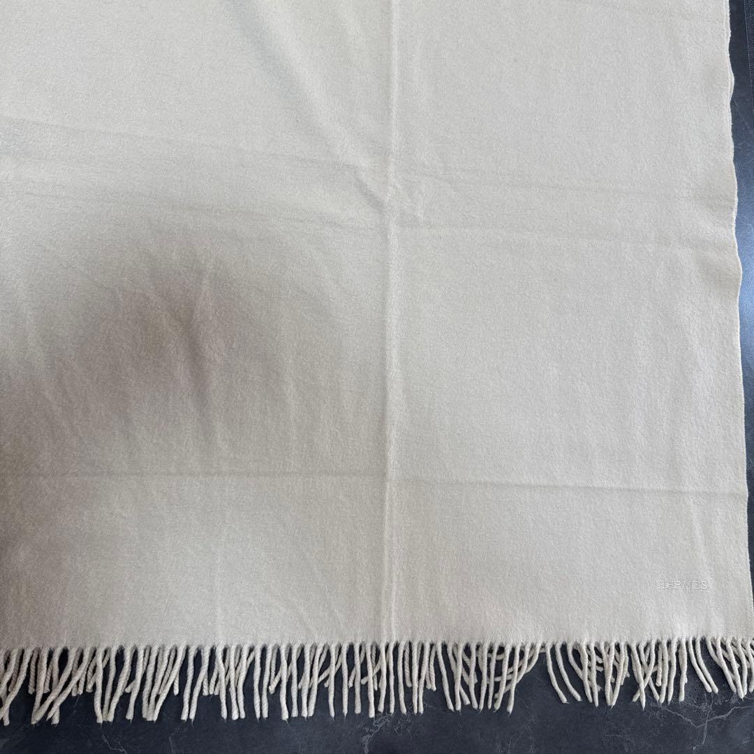 値下げ中！HERMES ベージュ　カシミヤ　ストール フリンジ付き