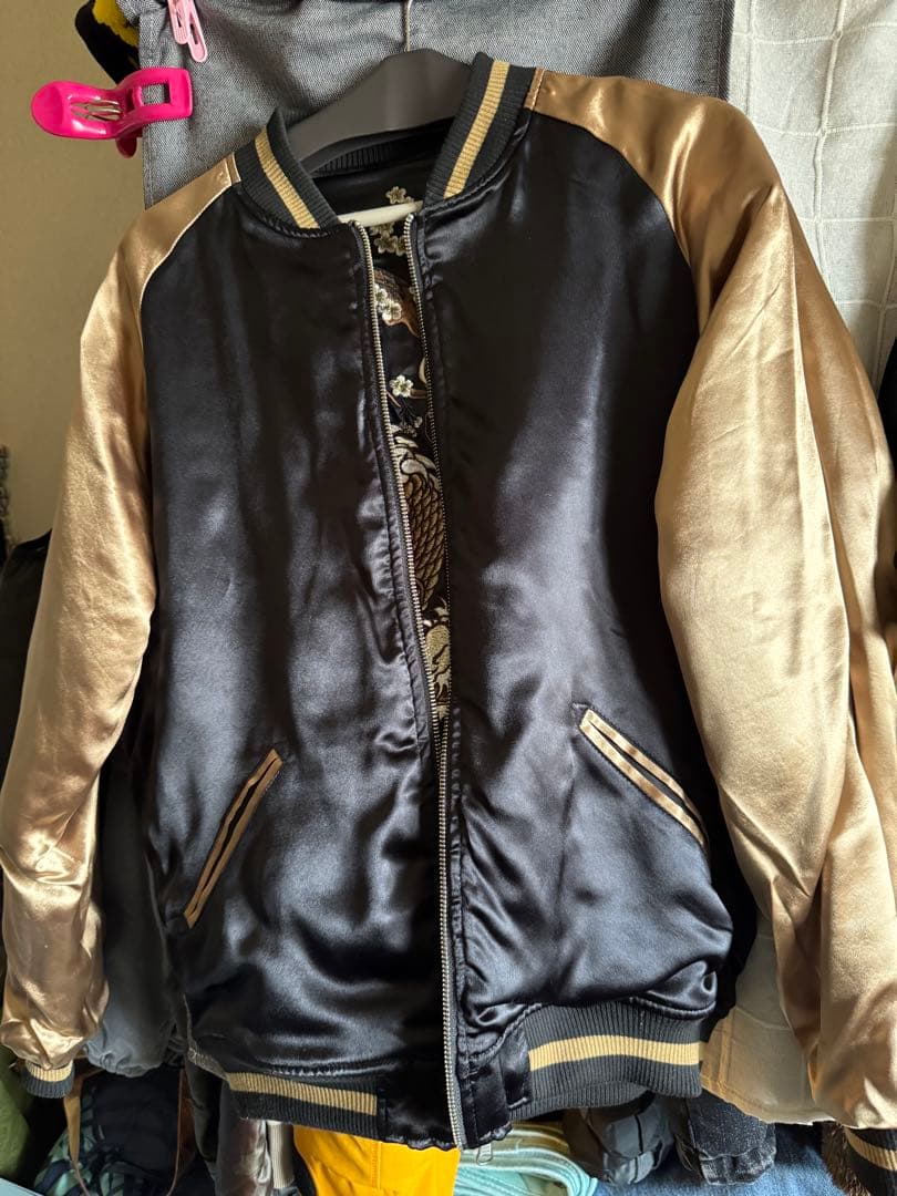 ドラゴン刺繍スカジャン 黒金