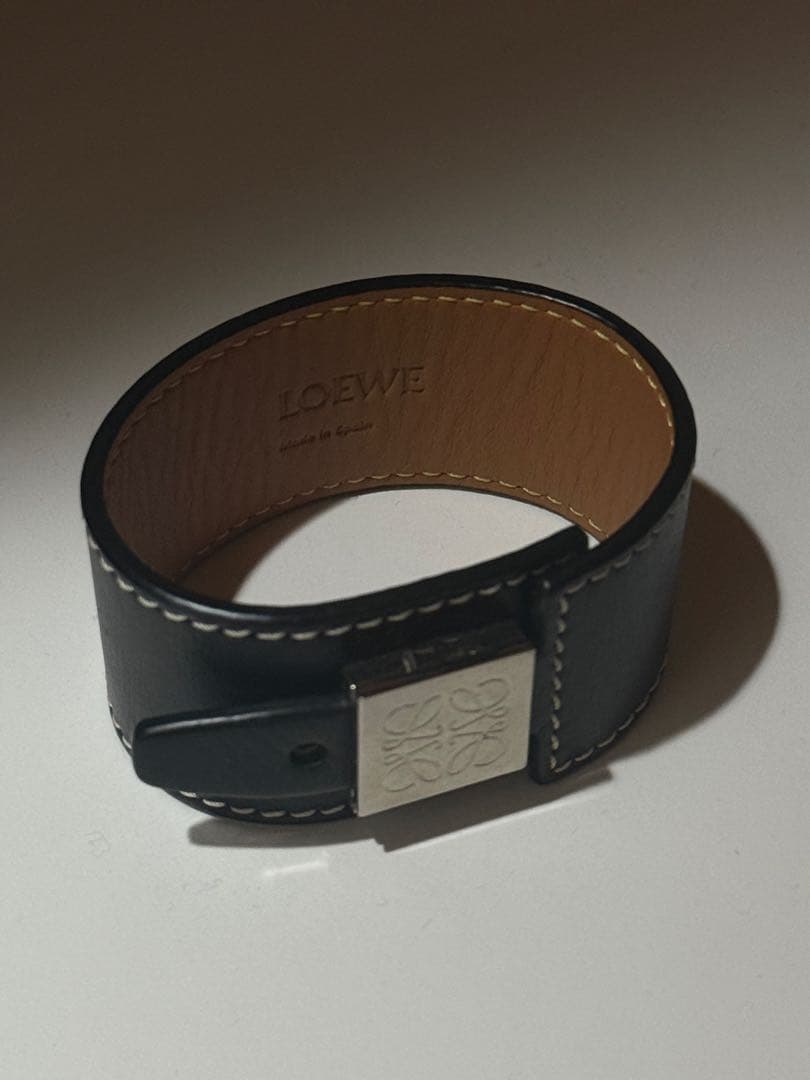 ロエベ レザーブレスレット アナグラム ブラック　黒