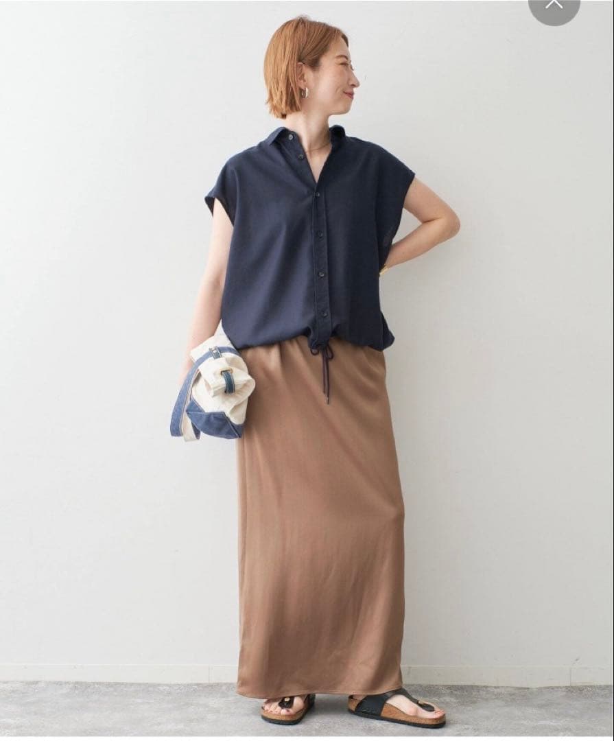 Spick and Span ソフトブロードフレンチヘムギャザーシャツ ネイビー