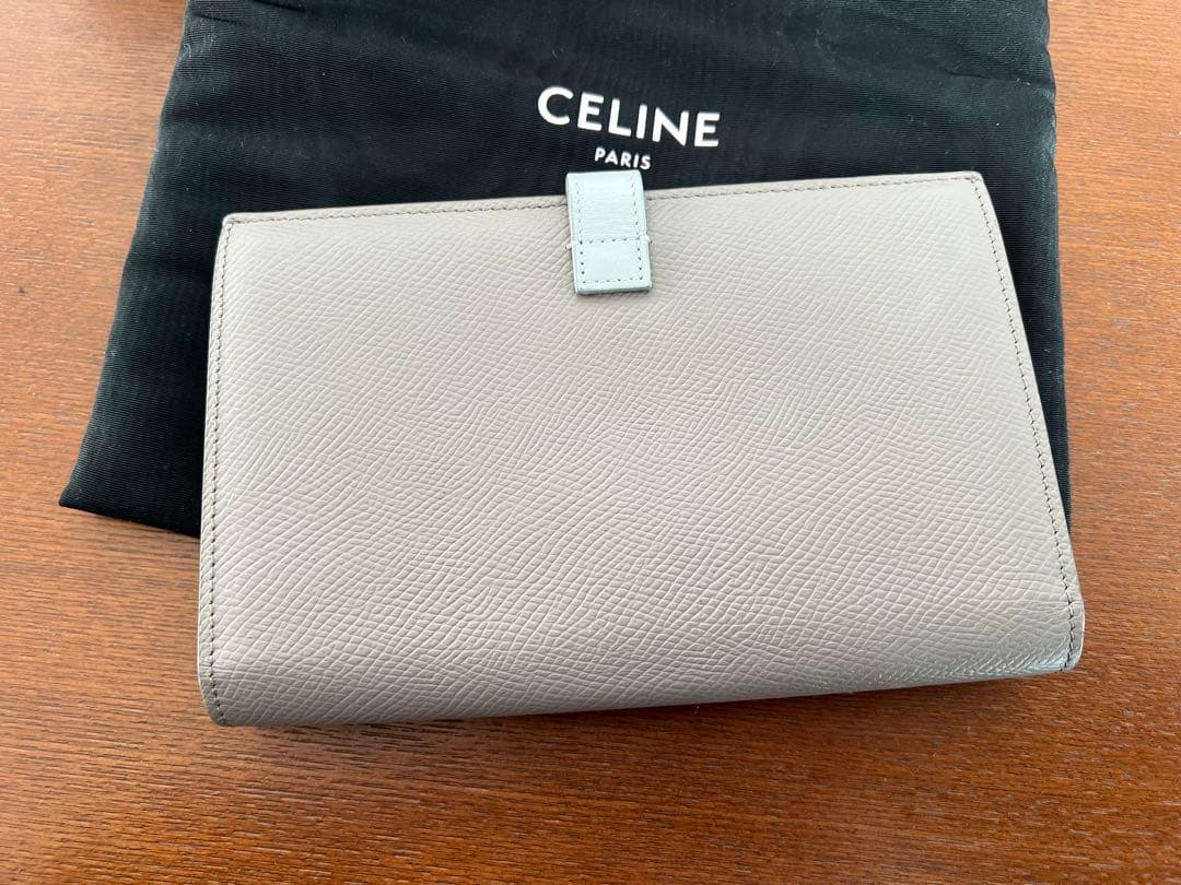 CELINE ラージストラップウォレット グレー