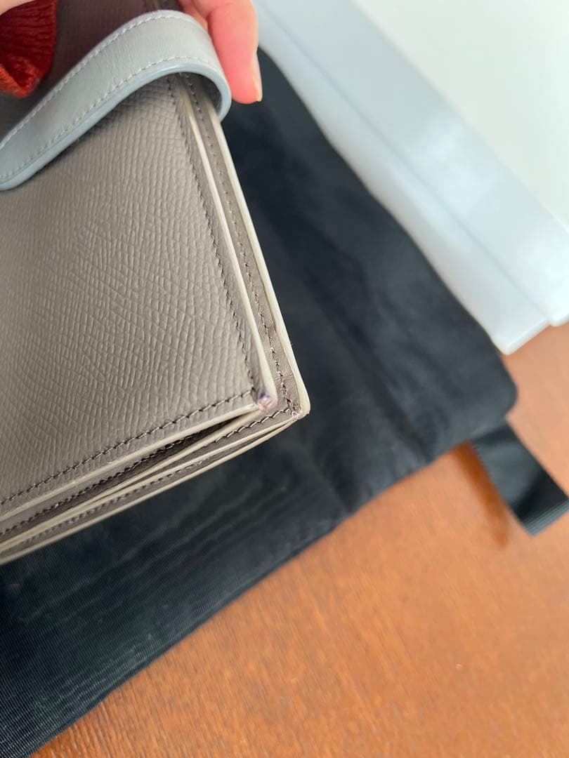 CELINE ラージストラップウォレット グレー
