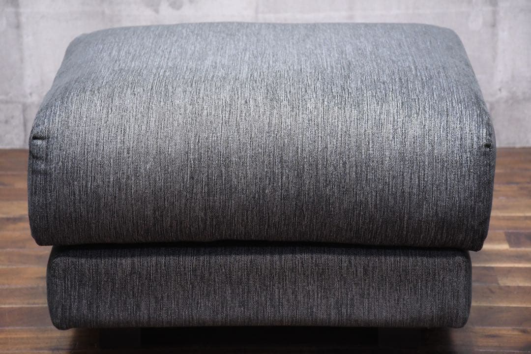 ECK50 ノイエス ニューシュガー マキシマム コンフォート オットマン