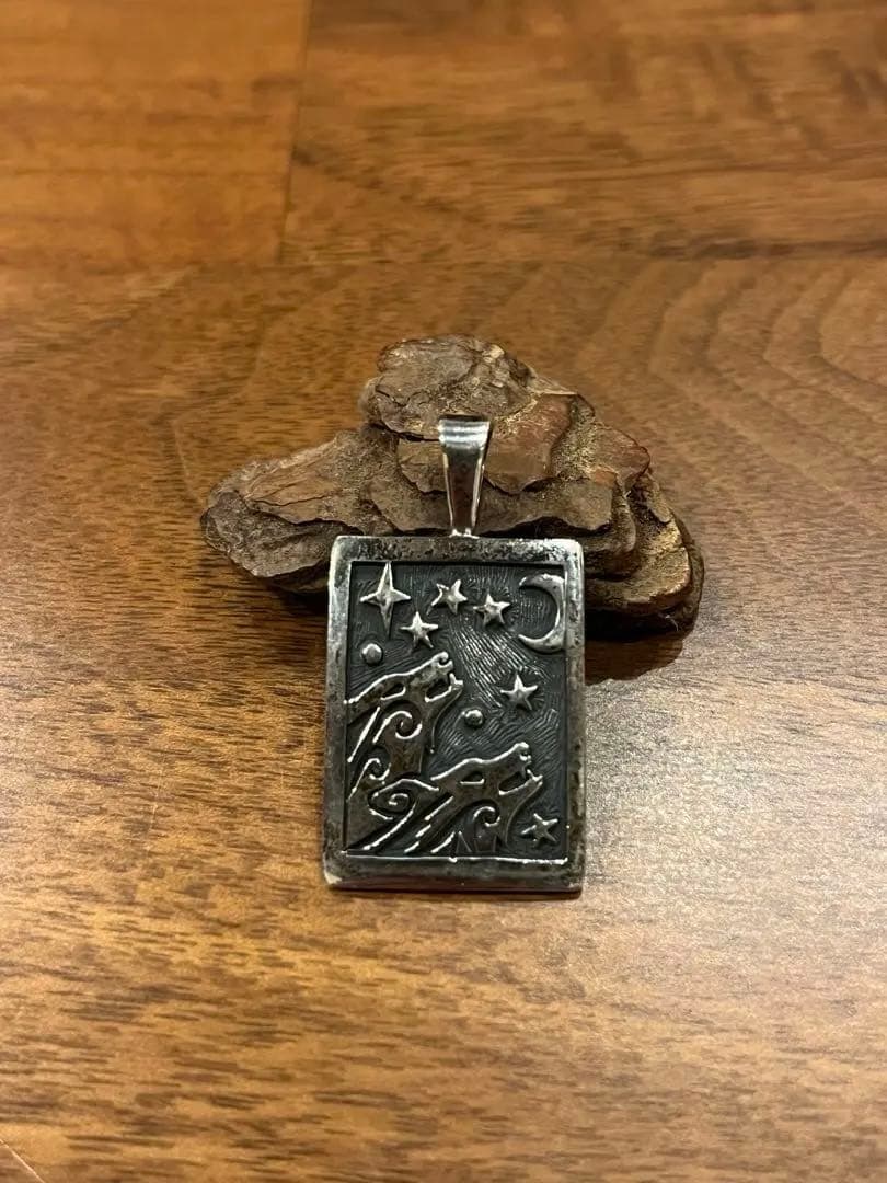 ホピ族 レイモンドキャセヨウス コヨーテ ネックレス ペンダント