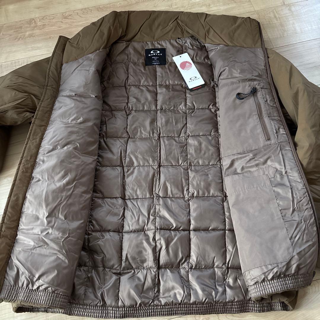 新品　オークリー　メンズ　撥水　軽量　中綿アウター　保温　ブラウン　XL