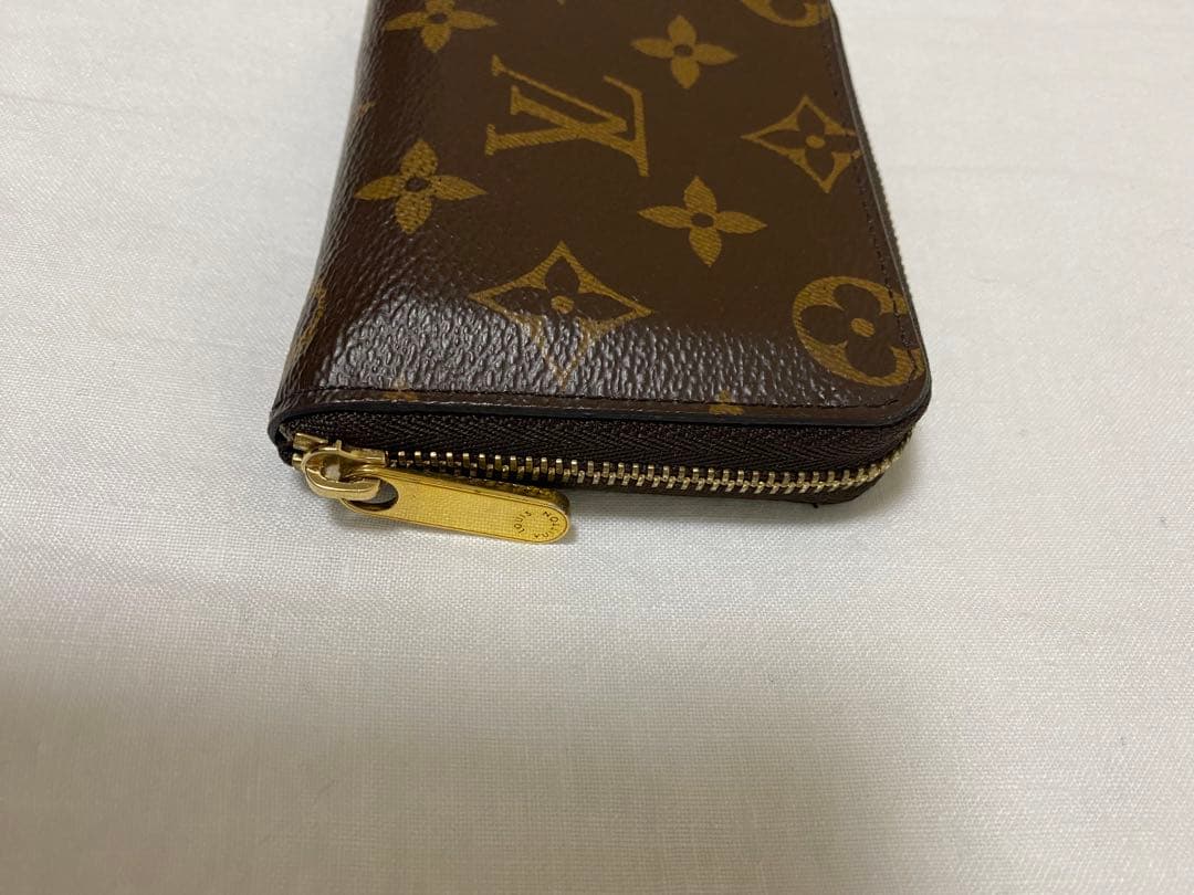 LUIS VITTON 財布 ジッピー・パース