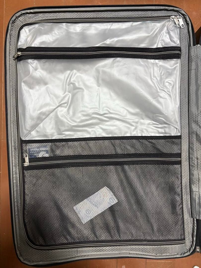 Samsonite サムソナイト 大型スーツケース（158cm以内）グレー