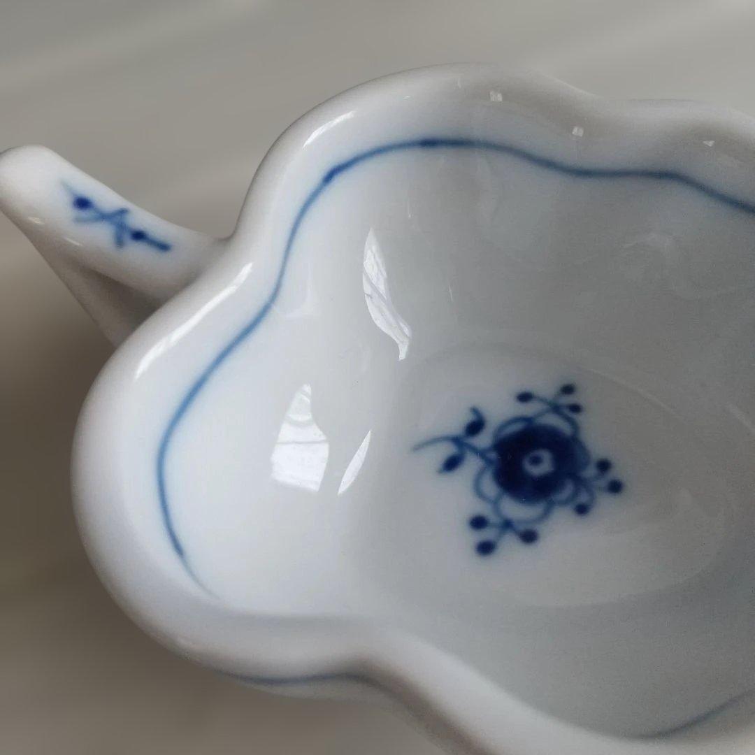 ブル－フルーテッド プレイン スモールリーフディッシュ オープンシュガー