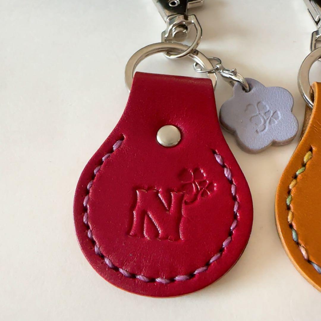 革のキーホルダー