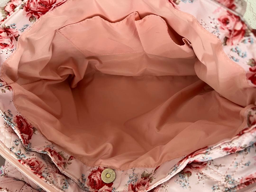 メゾピアノ　キャスキッドソン　マザーズバッグ　　うさぎチャーム