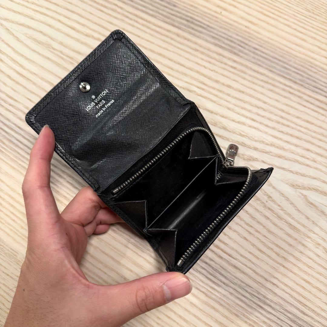 LOUIS VUITTON タイガ　ケース