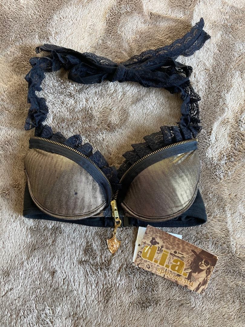 【新品未使用、タグ付き】　d.i.a. ブラック×ゴールド ベアトップ　見せブラ