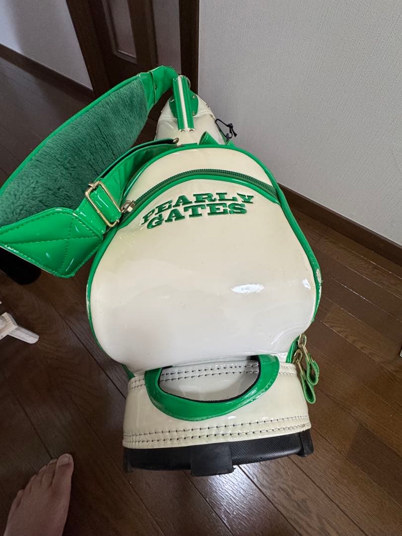 パーリーゲイツ　エナメルバッグ