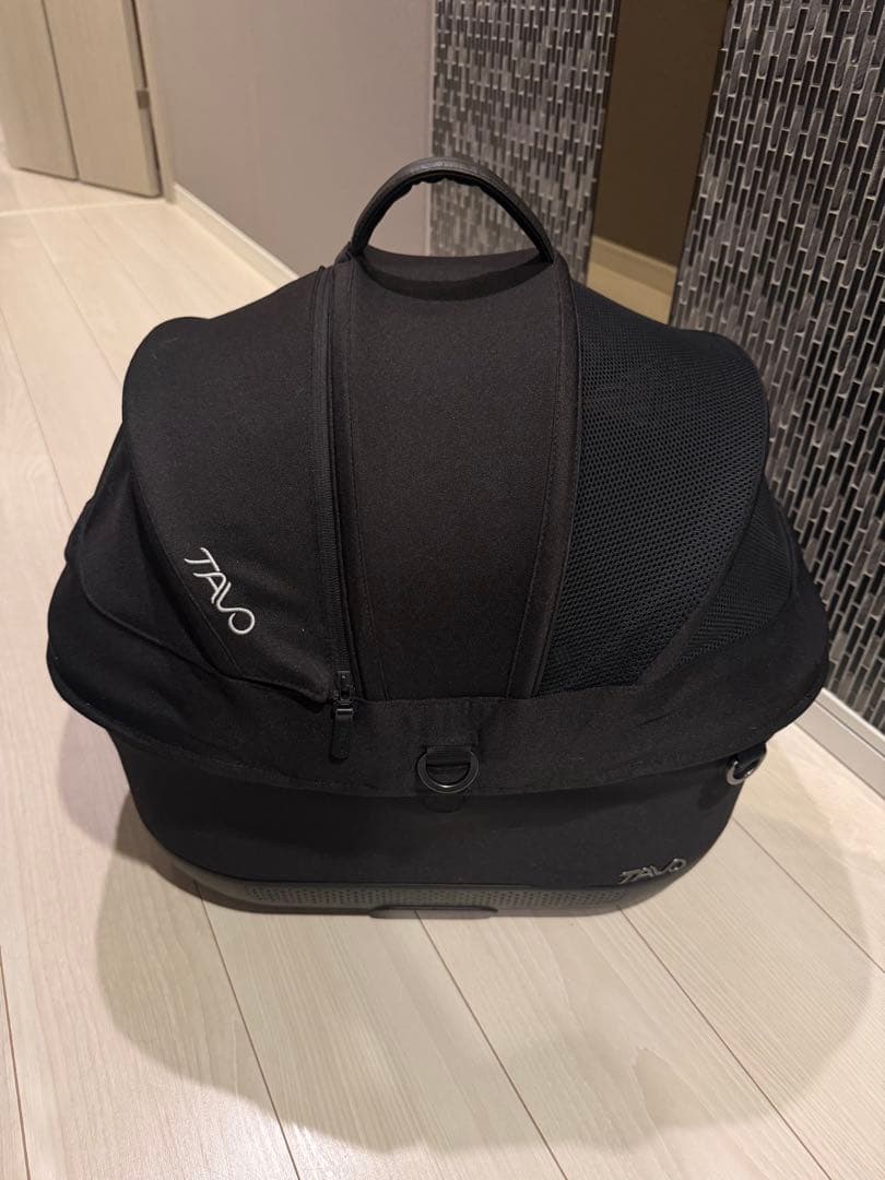 TAVO Maeve™ iso black コットのみ単品です。