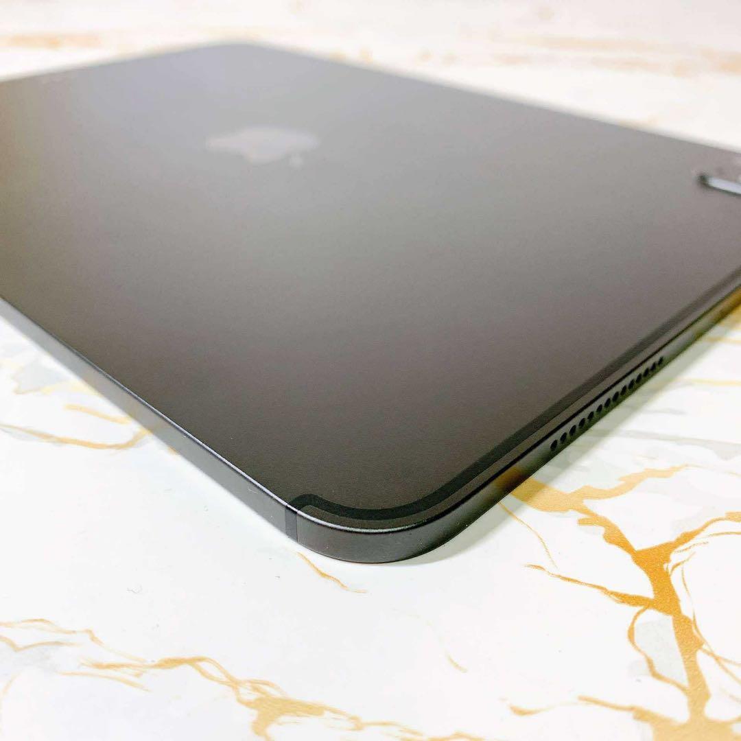 美品iPad Pro 11インチ M5 256GB BT100%充電回数14回