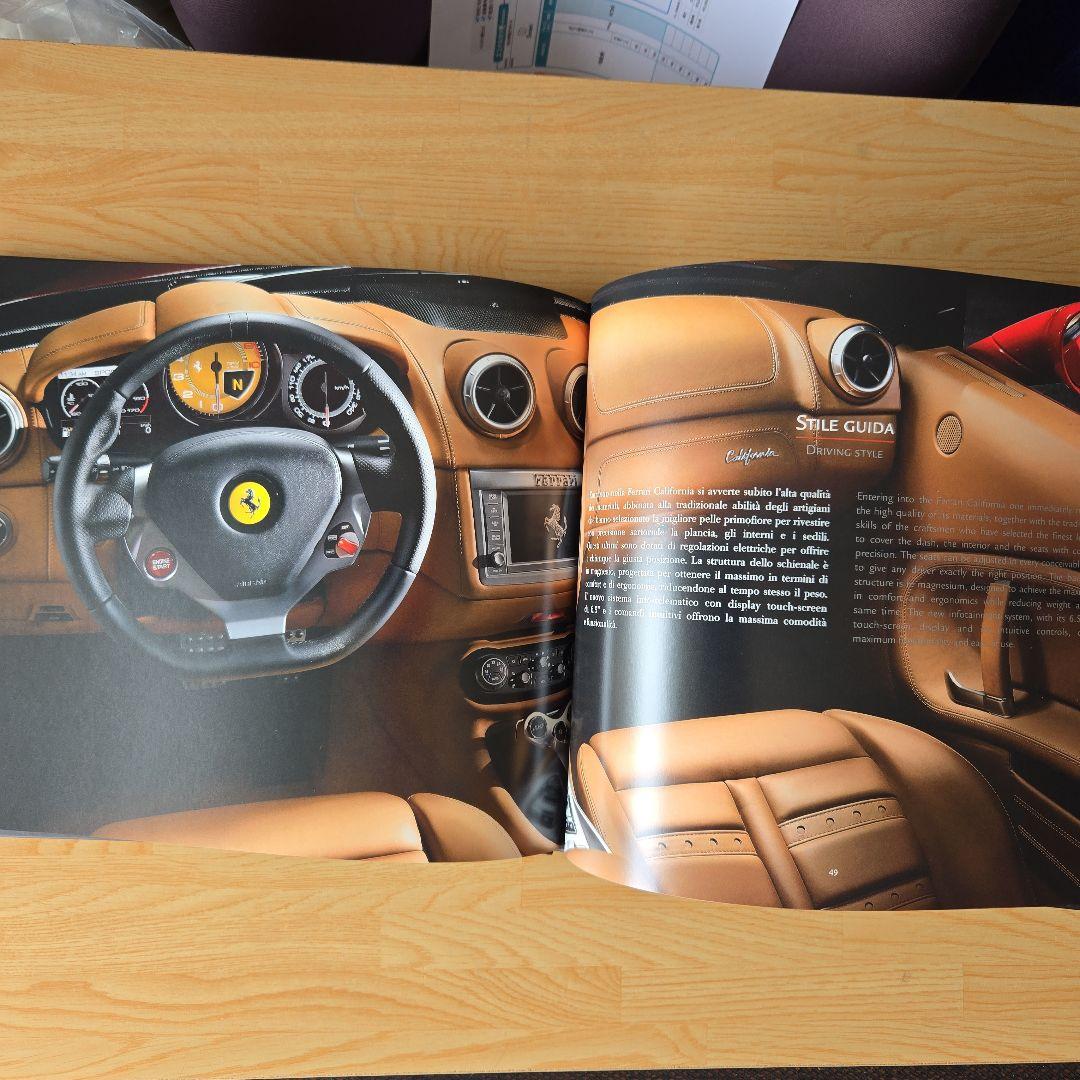 Ferrari California カタログ