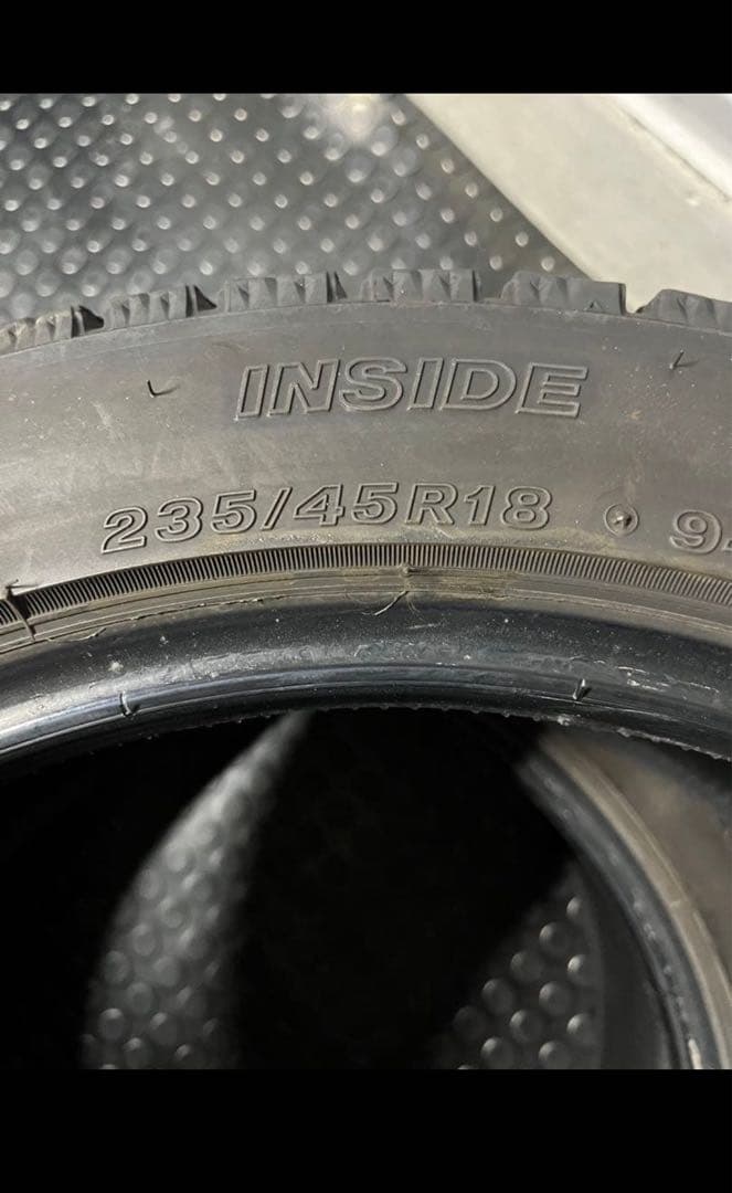 ブリヂストン VRX2 235/45R18 2021年製