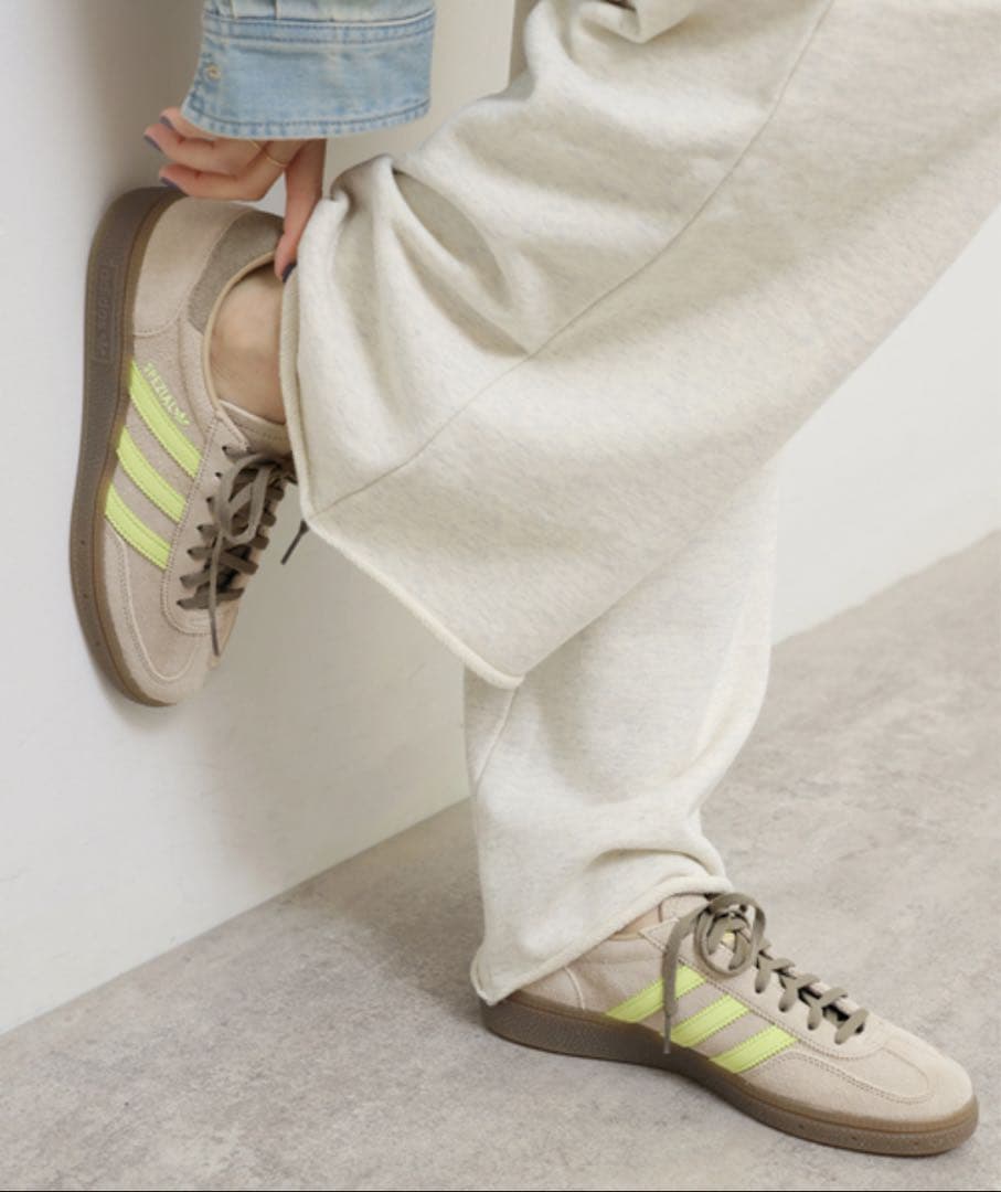 靴 adidas HANDBALL SPEZIAL W 23.5cm