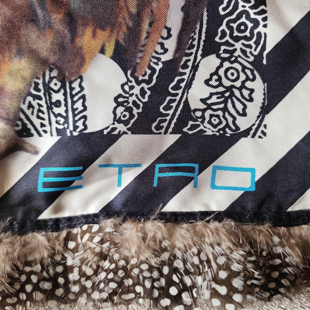 【ETRO】 エトロ シルクスカーフ リアルフェザー付 ペイズリー 鳥 ニワトリ