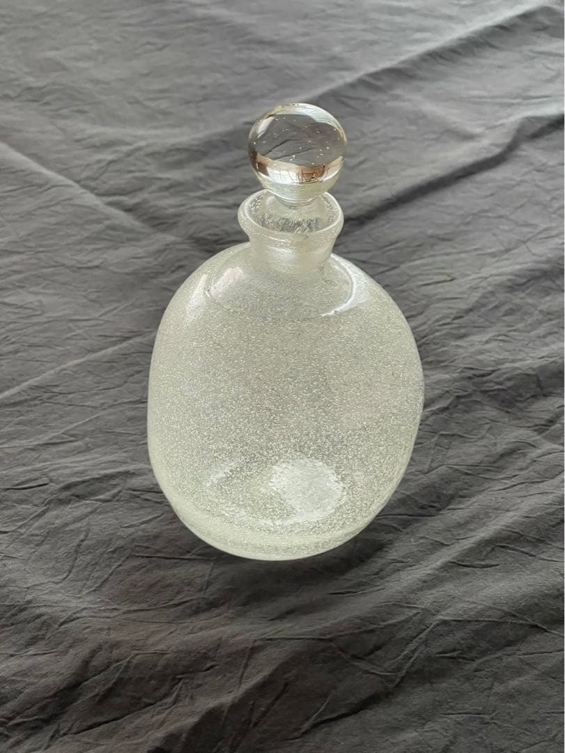 横山秀樹作　栓付ガラス瓶