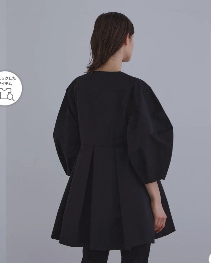 美品　LE PHIL ブラックジップアップドレス風ジャケット　celford