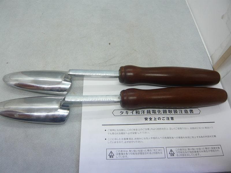 美品　タキイ和裁電化鏝　和裁コテ　和裁こて　タキイ製　鏝２本付