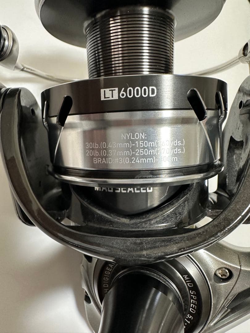 LT 6000D CALDIA スピニングリール