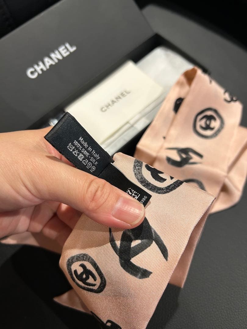 CHANEL シャネル　ヘアバンド　スカーフ　シルク新品