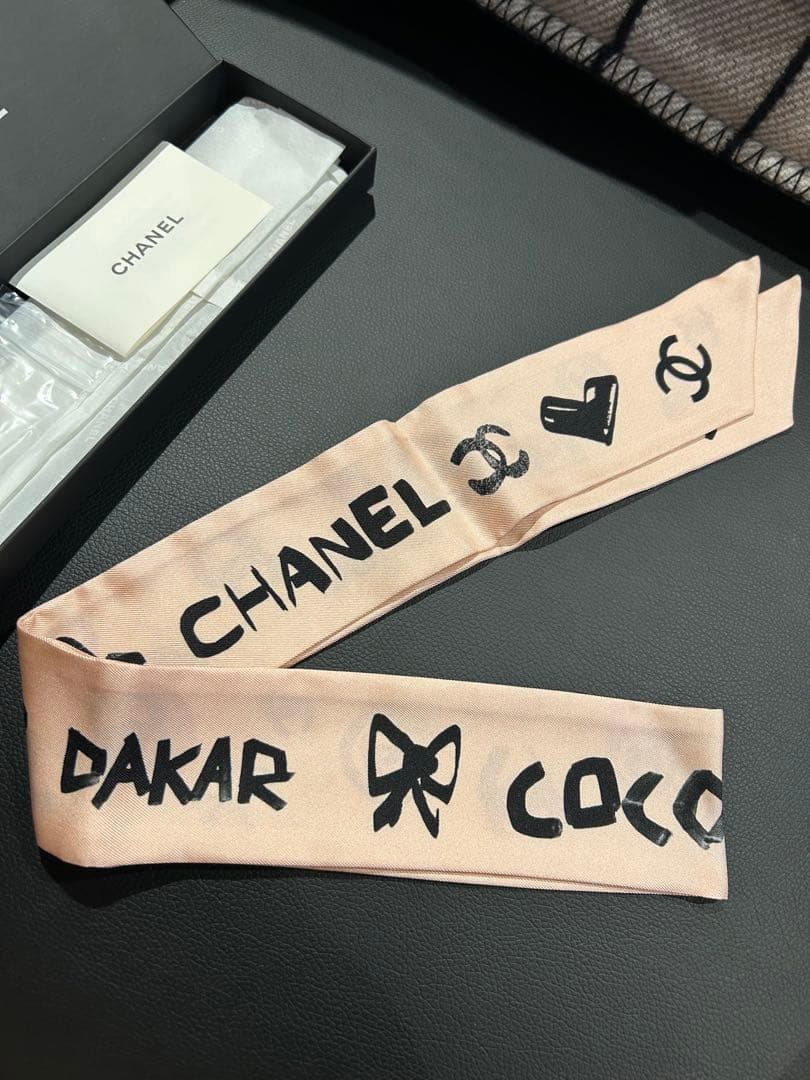 CHANEL シャネル　ヘアバンド　スカーフ　シルク新品