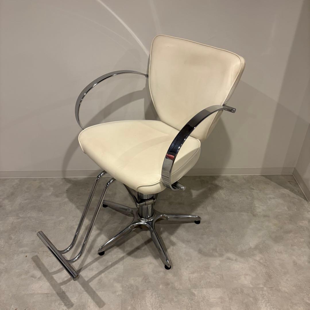 サロンチェア　アイボリー　高さ調整可能