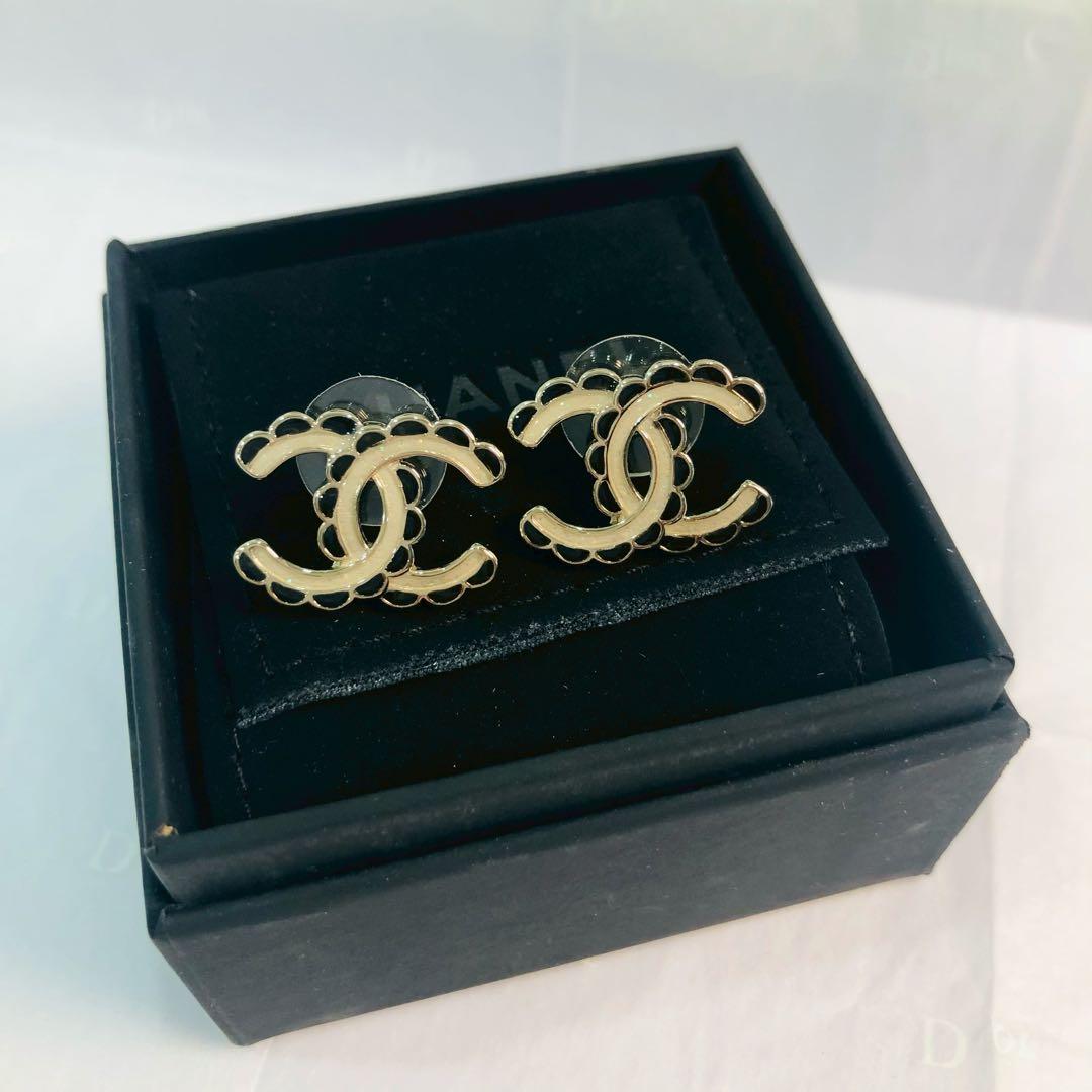 ♡CHANEL ゴールドトーン スクエアモチーフ ピアス ココマーク♡