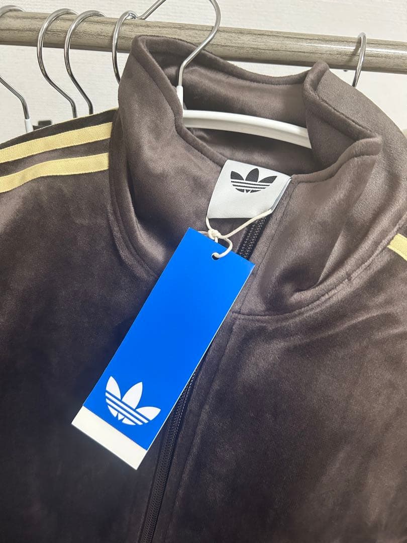 adidas ベロアトラックジャケット 25AW