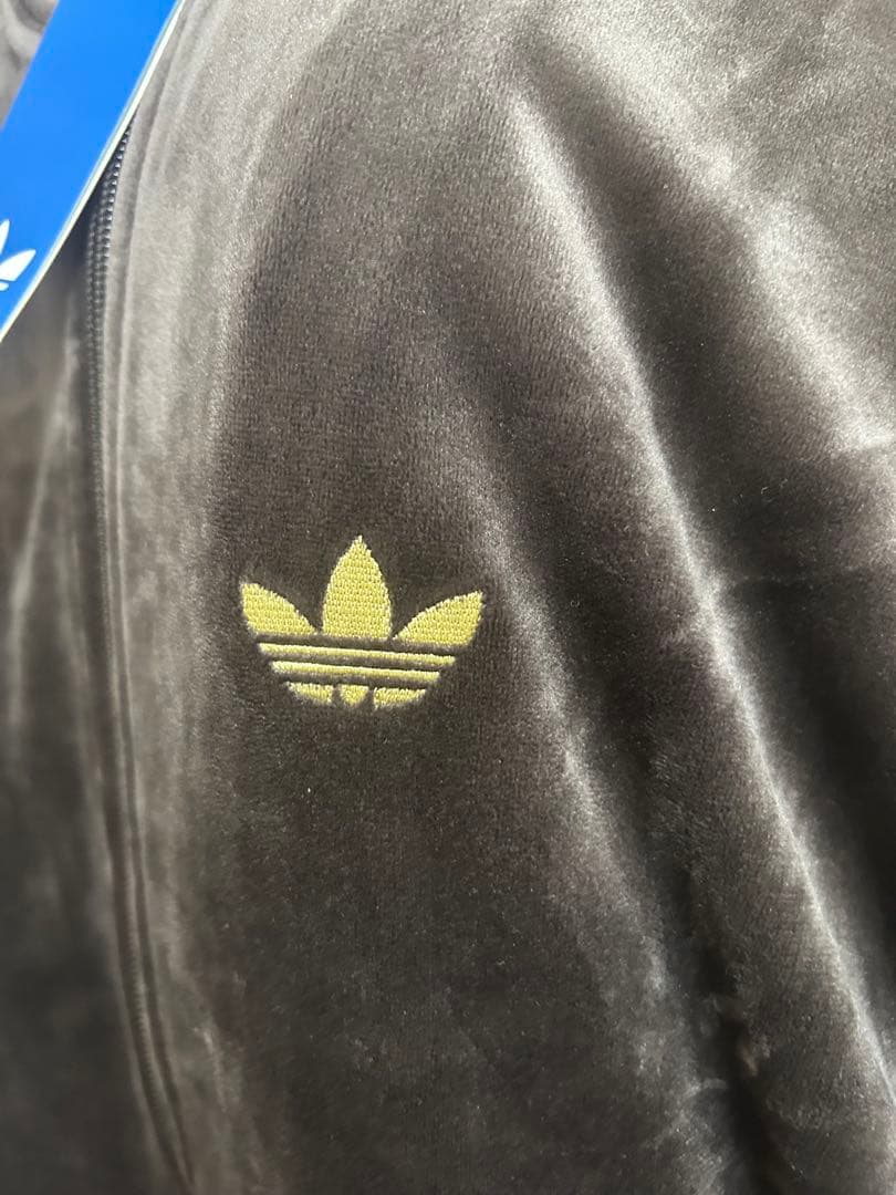 adidas ベロアトラックジャケット 25AW