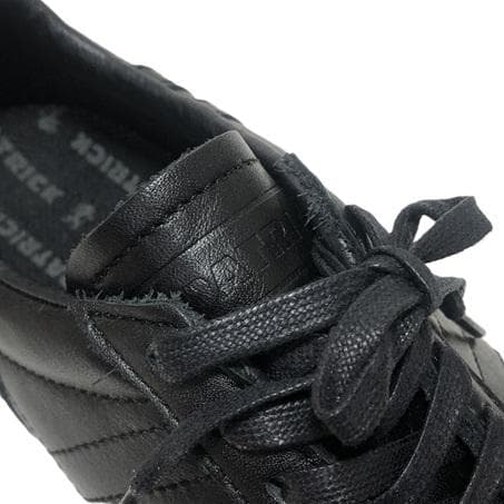 美品 PATRICK パミール・ウォータープルーフレザー スニーカー 黒 38